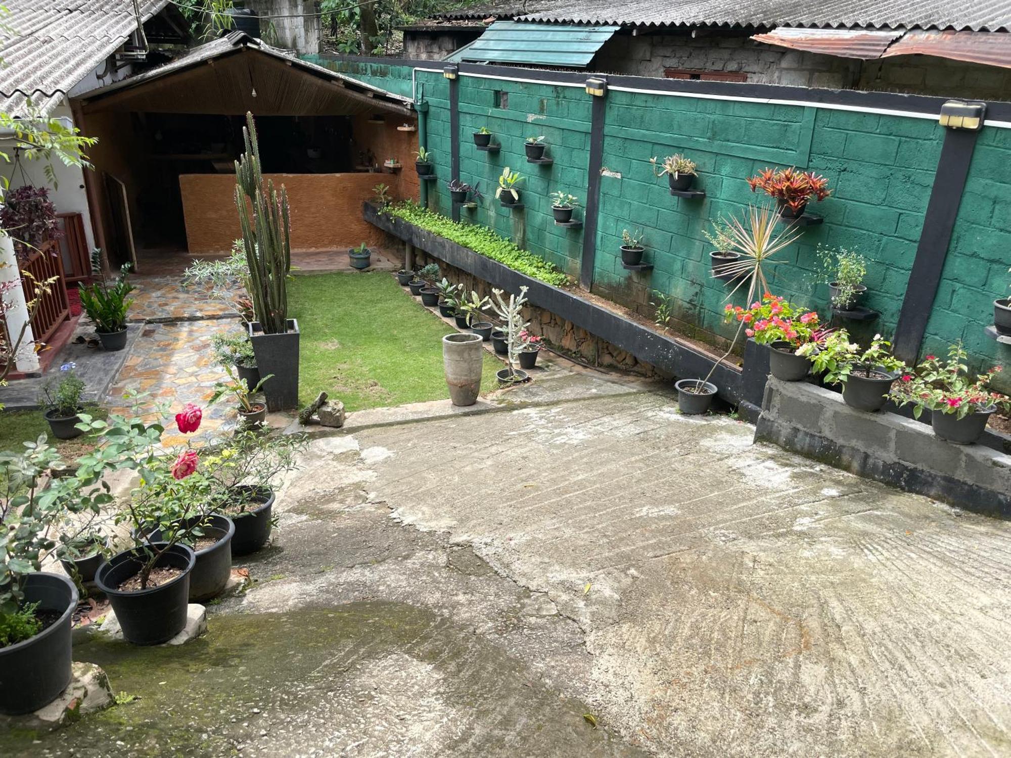 Kandy Food Lovers Home Stay By Ags Exteriör bild