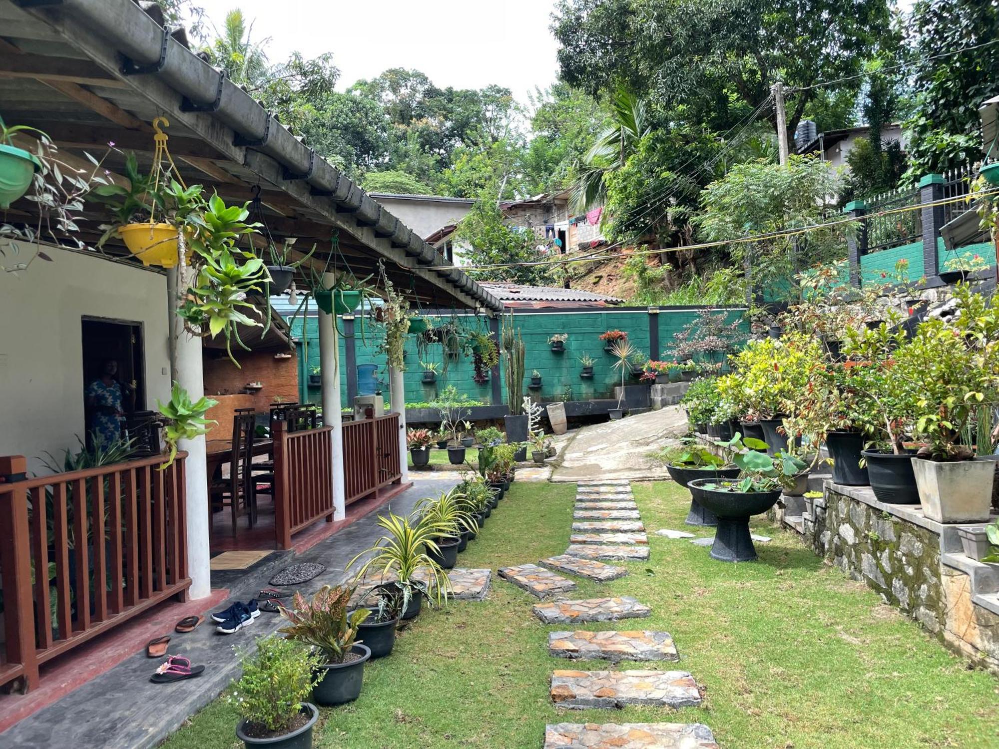 Kandy Food Lovers Home Stay By Ags Exteriör bild