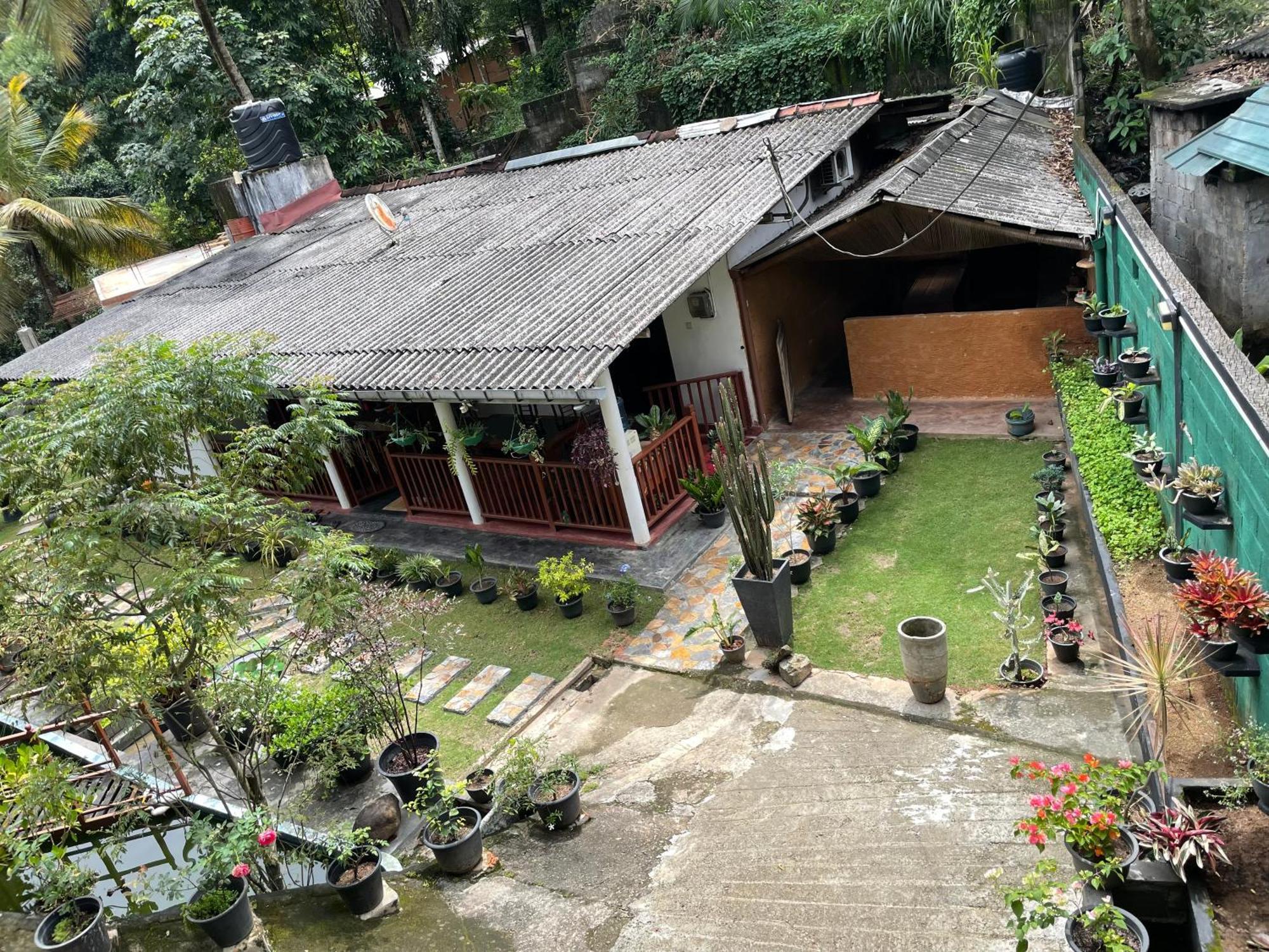 Kandy Food Lovers Home Stay By Ags Exteriör bild